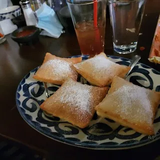 Sopapillas