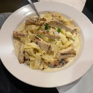 Chicken Fettuccini Alfredo