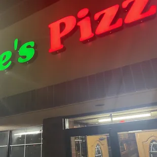 This location on hammer sucks!! Stay away!!!