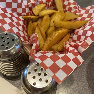 Eddie &apos;s Tasty Wedge Potatoes