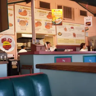 sushi and sashimi, interior