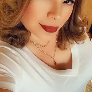 Suzie S.