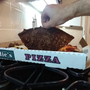 BURNT PIZZA+RUDE MANAGER=NEVER ORDER FROM EDDIE&apos;S THIS IS THE WORST EXPERIENCE EVER