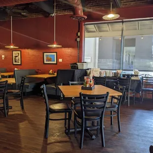 Inside dining at Eddie's Place, Charlotte