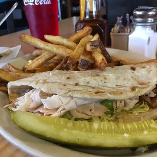 California Turkey Pita
