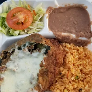 Chile relleno mixto. Cheese and meat. To go.