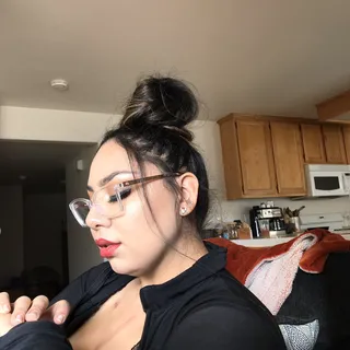 Elisa R.