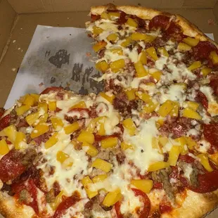 Create Make Your Own Pizza  (Pepperoni,sausage.bacon, double pineapple)