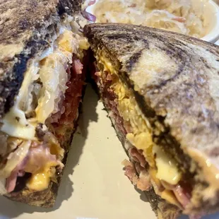 Haus Reuben this was so GOOD!