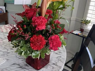 Xochitl Flowers & Gifts