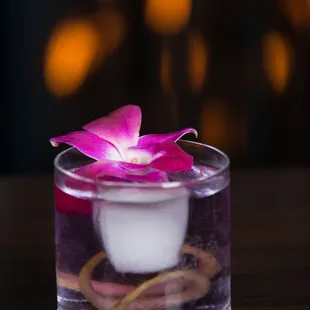 dessert, drink