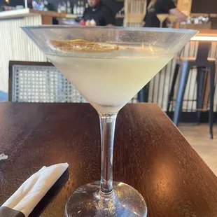 LycheeTini with Blue Whale gin