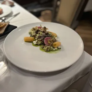 Prosciutto and mango salad