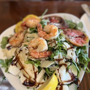 Caprese Salad with Grilled Shrimps