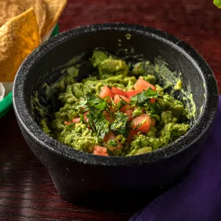 guacamole and tortillas