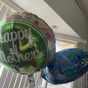 Delivery- 3 balloons and...