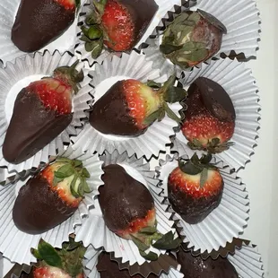 comparison photo with all the strawberries