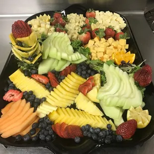 Fruit and cheese tray