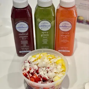 Pitaya bowl with yummy juices