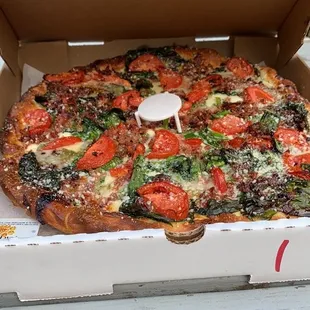Hot Bacon Spinach Pizza