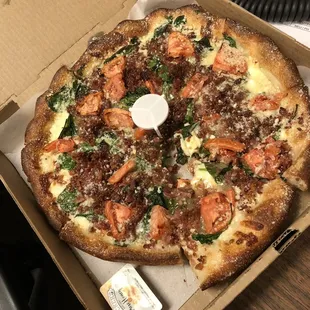 Hot Bacon Spinach Pizza