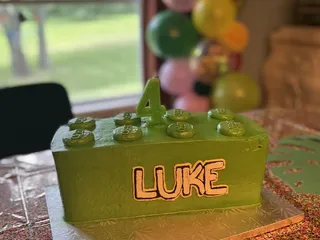 Christine's Cakes & Pastries