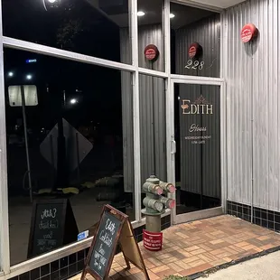 the entrance to the restaurant