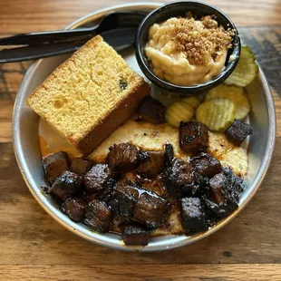 Burnt ends and grits