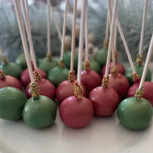 Christmas ornament cakepops