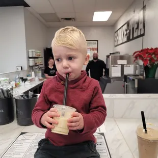 We loved the delicious and nutritious smoothies to fuel our play. The place and people are nice! We will be back again soon!