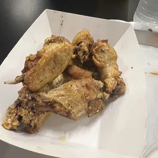 6 Chicken Wings