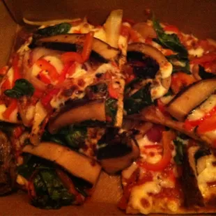 Bunker pizza on flatbread. Vegetarian!