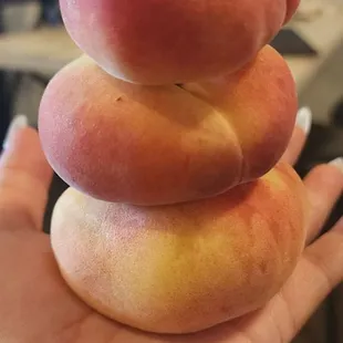 Love these peaches for me!