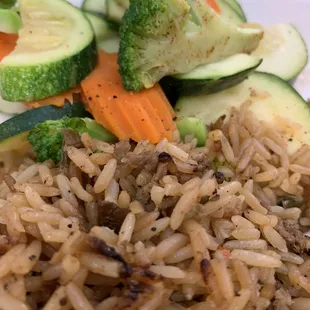 Love the dirty rice (with ground beef) and perfectly steamed veggies