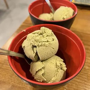 Green tea ice cream