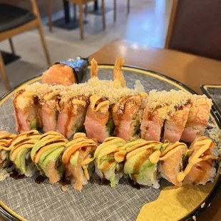 Tokyo Roll (middle)