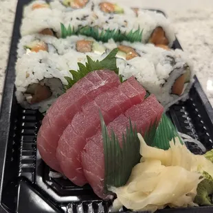 Sashimi &amp; salmon roll