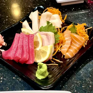 12 Pieces Sashimi Dinner