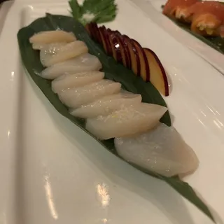 Hotate with Red Plum