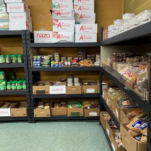shelves of food in a grocery store