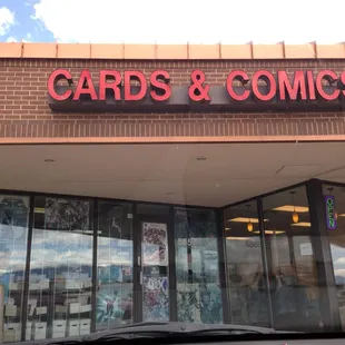 Ed&apos;s Cards &amp; Comics