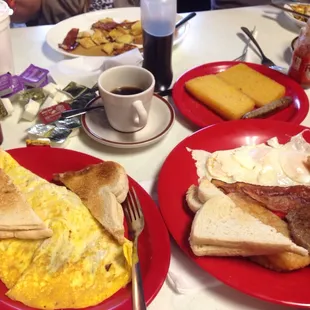 Fried mush, Reuben omelet, Amish plate and more.... Yeah Boy!