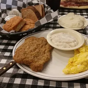 Chicken Fried Steak with Grits and Toast