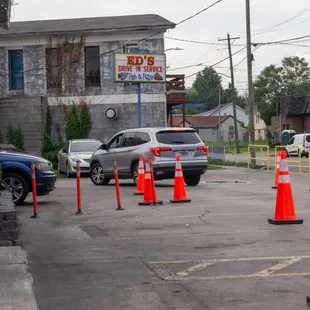 Ed's Fish House. (keepsmilingphoto.com)