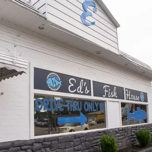 Ed's Fish House. (keepsmilingphoto.com)