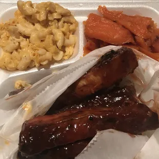 ribs, carrots, macaroni and cheese