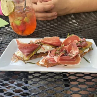 Crostini di Parma