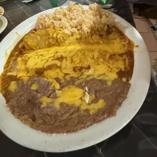 Glenn Lakes plate (one cheese enchilada and one pork tamale)
