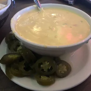 Large queso