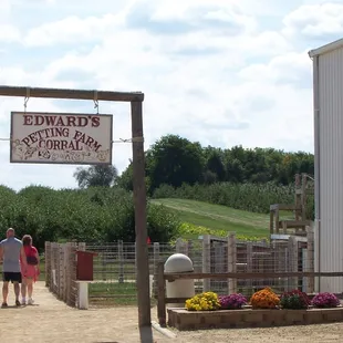 See what different animals are in the petting farm.